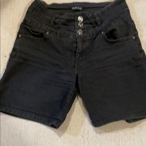 Black jean shorts three buttons